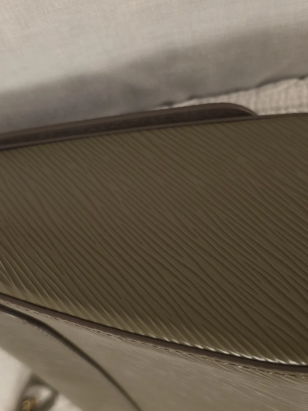 Louis Vuitton Twist Epi Mm Khaki Bag